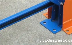 请问地脚螺栓的直径是多少？