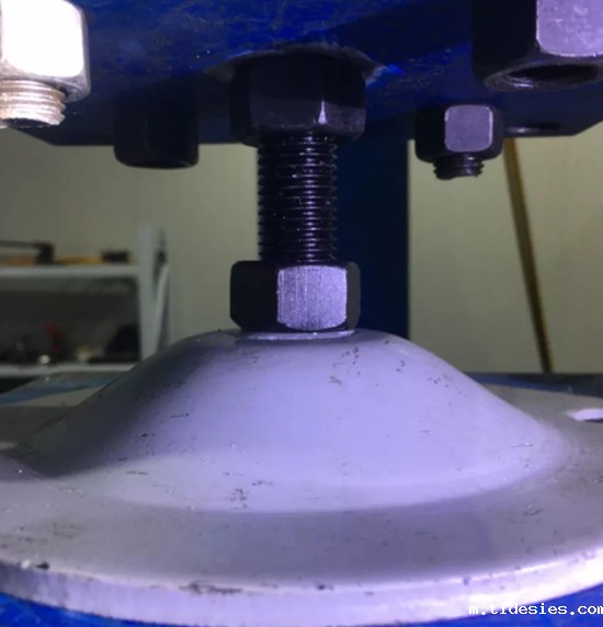 单螺杆可调式柱脚-碗状底座